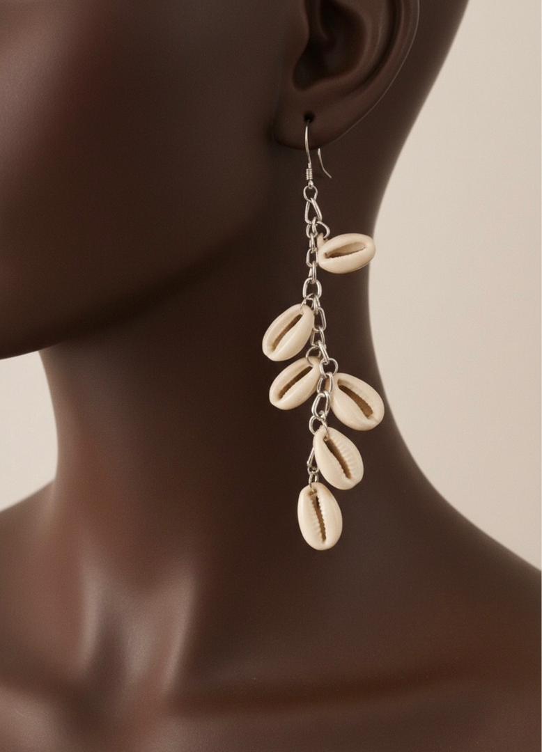 Boucles d’oreilles en cauris artificiels